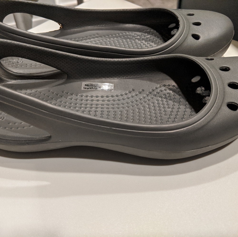 Crocs flats